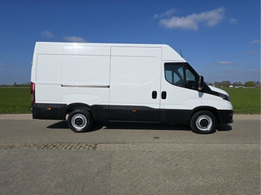 Iveco Daily 35S14V 2.3 352L H2 - 140 Pk - Euro 6 - Airco - Cruise Control - L2 L H2 ActivLease financial lease