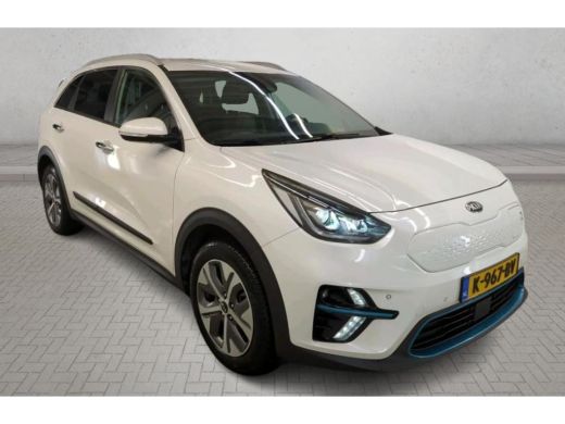 Kia e-Niro ExecutiveLine 64 kWh / Trekhaak / Leder / Xenon / Navigatie / Pdc+Camera / Apk 11-2026 ActivLease financial lease