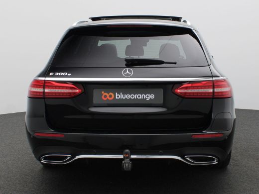 Mercedes-Benz E-Klasse Estate 300 e Business Solution AMG 320PK Aut. SOH 98%, Pano-Schuifdak, Trekhaak, Adaptieve Cruise... ActivLease financial lease