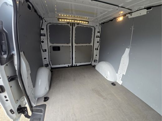 Mercedes-Benz Vito 111 CDI L2 H1 - 110 Pk - Euro 6 - Airco - Cruise Control ActivLease financial lease