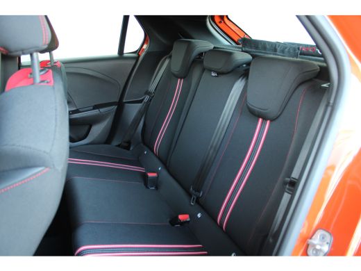 Opel Corsa 1.2 GS Line | Dodehoek detectie | Achteruitrijcamera | 17 lichtmetalen Velgen | Apple carplay | ActivLease financial lease