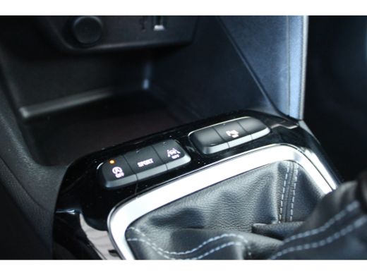 Opel Corsa 1.2 GS Line | Dodehoek detectie | Achteruitrijcamera | 17 lichtmetalen Velgen | Apple carplay | ActivLease financial lease