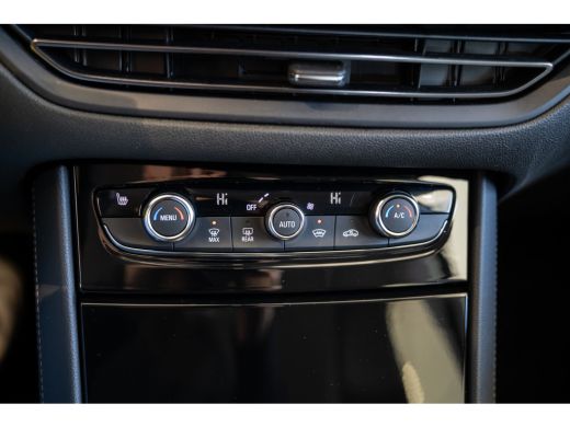 Opel Grandland 1.2 Turbo Level 4 Automaat | Stoel & Stuurverwarming | Parkeersensoren | Climate Controle | Apple... ActivLease financial lease