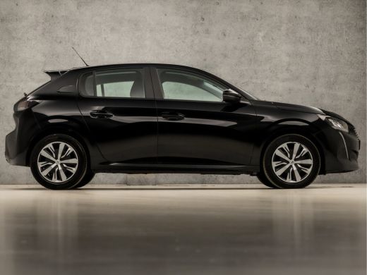 Peugeot 208 1.2 PureTech Sport Automaat (APPLE CARPLAY, GROOT NAVI, PARKEERSENSOREN, SPORTSTOELEN, LED KOPLAM... ActivLease financial lease