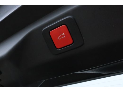 Peugeot 3008 GT | Advanced Active Safety Brake met camera en radar (Pack Safety Plus) | Climate Control | Elek... ActivLease financial lease