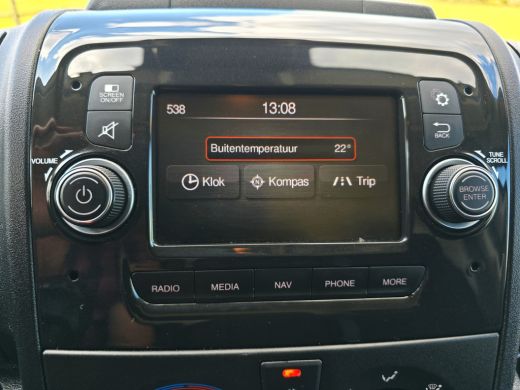 Peugeot Boxer 330 2.2 BlueHDi L2 H2 - 120 Pk - Euro 6 - Navi - ParkeerCamera - Airco - Cruise Control ActivLease financial lease