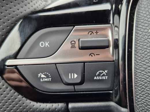 Peugeot e-308 e-308 54kWh | GT | Alcantara bekleding | Verwarmbare voorstelen met massage functie | Camera V + ... ActivLease financial lease