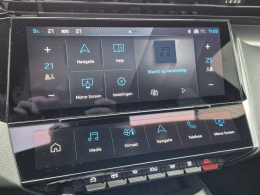 Peugeot e-308 e-308 54kWh | GT | Alcantara bekleding | Verwarmbare voorstelen met massage functie | Camera V + ... ActivLease financial lease