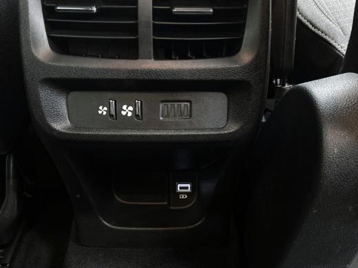 Peugeot Rifter 1.2 131PK Automaat GT 7pers. * Distributie vv.bij 95Dkm * / Trekhaak / Airco-ecc. / Pdc+Camera / ... ActivLease financial lease