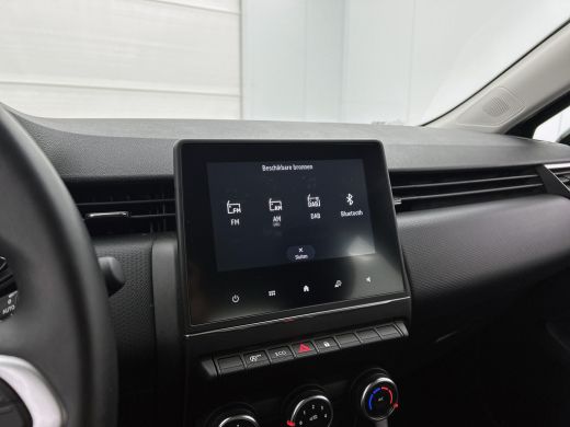 Renault Clio 1.0 TCe 92PK 5drs. Equilibre / Navigatie / Airco / Cruise-control /  Radio multimedia / 6Versn / ... ActivLease financial lease