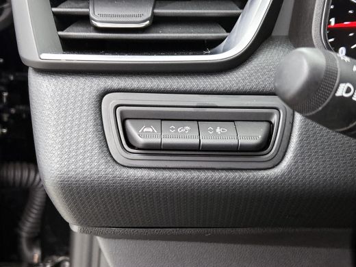 Renault Clio 1.0 TCe 92PK 5drs. Equilibre / Navigatie / Airco / Cruise-control /  Radio multimedia / 6Versn / ... ActivLease financial lease