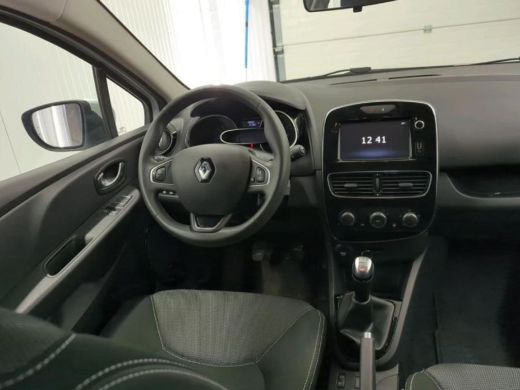 Renault Clio Estate 0.9 TCe Zen 90PK / Trekhaak / Pdc. / Airco / Navigatie / Radio multimedia / Apk 07-2026 ActivLease financial lease