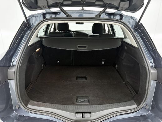 Renault M&eacute;gane Estate Estate 1.3 TCe 140PK Equilibre / Navigatie / Pdc.V+A / Airco-ecc./ Xenon / Radio multimedia / Apk... ActivLease financial lease