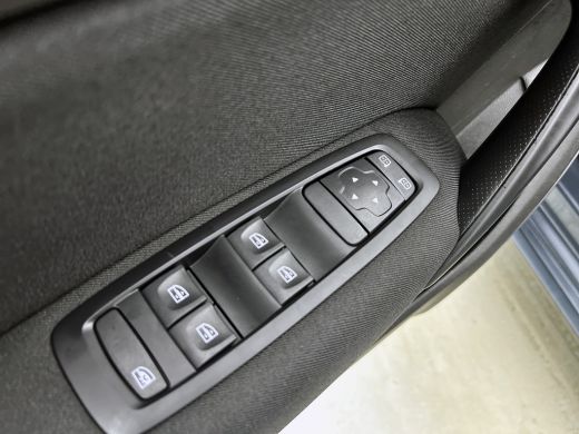 Renault M&eacute;gane Estate Estate 1.3 TCe 140PK Equilibre / Navigatie / Pdc.V+A / Airco-ecc./ Xenon / Radio multimedia / Apk... ActivLease financial lease