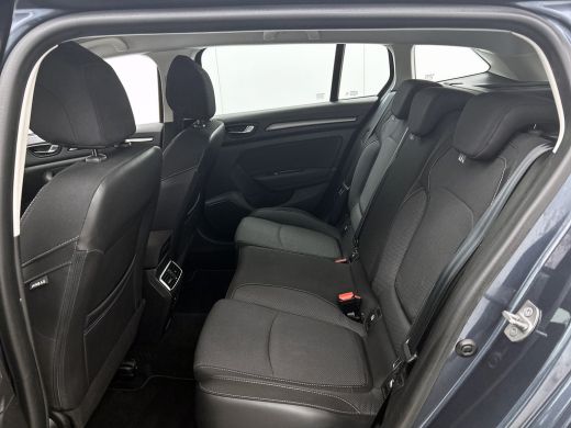 Renault M&eacute;gane Estate Estate 1.3 TCe 140PK Equilibre / Navigatie / Pdc.V+A / Airco-ecc./ Xenon / Radio multimedia / Apk... ActivLease financial lease