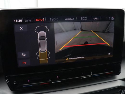 Seat Leon 1.4 e-Hybrid FR | Trekhaak | Stoelverwarming | Camera | Adaptive cruise | Carplay | Navigatie | F... ActivLease financial lease