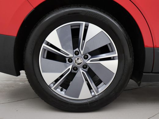 Skoda Enyaq iV 80 - 204 PK + SFEERVERLICHTING | CAMERA | STUURWIELVERW. | CARPLAY ActivLease financial lease
