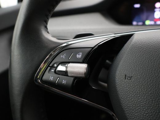 Skoda Enyaq iV 80 - 204 PK + SFEERVERLICHTING | CAMERA | STUURWIELVERW. | CARPLAY ActivLease financial lease