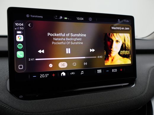 Skoda Enyaq iV 80 - 204 PK + SFEERVERLICHTING | CAMERA | STUURWIELVERW. | CARPLAY ActivLease financial lease