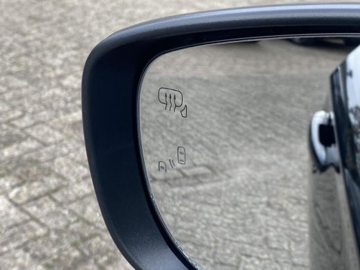 Suzuki Swift 1.2 Select Smart Hybrid | Automaat | Navigatiesysteem | Adaptieve Cruise Control | Stoelverwarmin... ActivLease financial lease