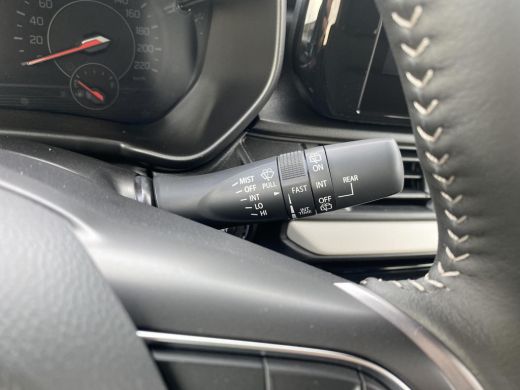 Suzuki Swift 1.2 Select Smart Hybrid | Automaat | Navigatiesysteem | Adaptieve Cruise Control | Stoelverwarmin... ActivLease financial lease