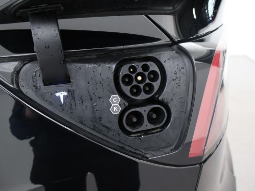 Tesla Model Y LONG RANGE AWD 75 kWh 351 PK BTW + 360 CAMERA | PANORAMA | AUTOPILOT | LEDER  STOELVERW. V+A ActivLease financial lease