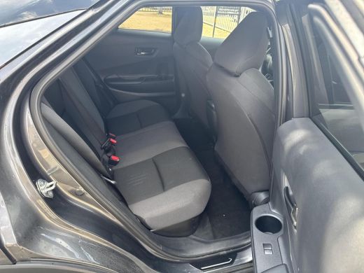 Toyota C-HR 1.8 Hybrid 140 Dynamic Ultimate | 06-10141018 Voor meer informatie ActivLease financial lease