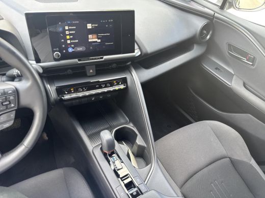 Toyota C-HR 1.8 Hybrid 140 Dynamic Ultimate | 06-10141018 Voor meer informatie ActivLease financial lease