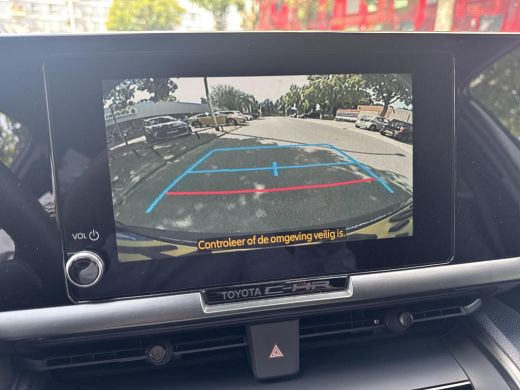 Toyota C-HR 1.8 Hybrid 140 Dynamic Ultimate | 06-10141018 Voor meer informatie ActivLease financial lease