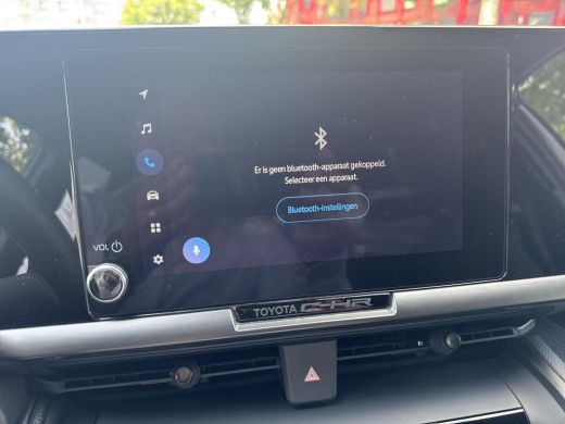 Toyota C-HR 1.8 Hybrid 140 Dynamic Ultimate | 06-10141018 Voor meer informatie ActivLease financial lease