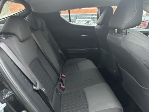 Toyota C-HR 1.8 Hybrid TeamNL ActivLease financial lease