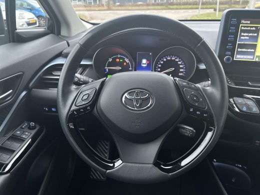 Toyota C-HR 1.8 Hybrid TeamNL ActivLease financial lease