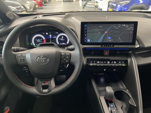 Toyota C-HR 2.0 Plug-in Hybrid 220 Black Edition ActivLease financial lease