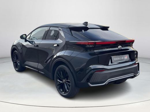 Toyota C-HR 2.0 Plug-in Hybrid 220 Black Edition ActivLease financial lease