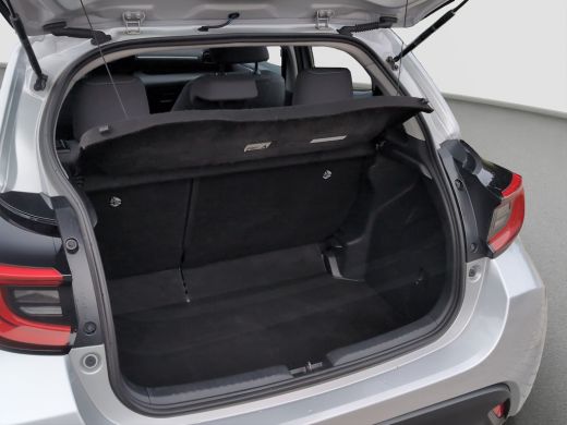 Toyota Yaris 1.5 Hybrid Dynamic ActivLease financial lease