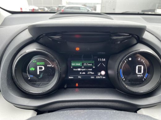 Toyota Yaris 1.5 Hybrid Executive ActivLease financial lease