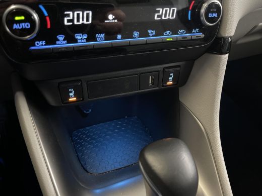 Toyota Yaris 1.5 Hybrid Executive ActivLease financial lease