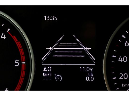 Volkswagen Crafter 35 2.0 TDI 177pk L3H3 (L2H2) Highline LED/ACC/Inrichting 06-2018 ActivLease financial lease