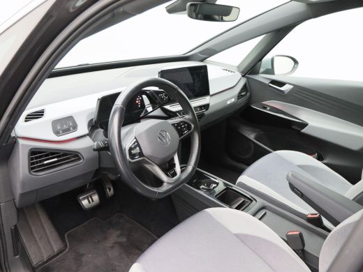 Volkswagen ID.3 First Plus 58 kWh | Adaptive Cruise | Stoelverwarming | CarPlay | Navigatie | Camera | 19 Inch | ... ActivLease financial lease