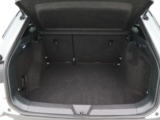 Volkswagen ID.4 Pro 77 kWh 204 Pk Automaat | Adaptive Cruise | LED | CarPlay | Lane Assist | Parkeersensoren | 19... ActivLease financial lease