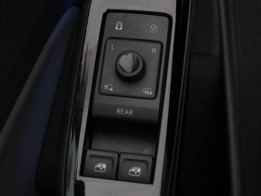 Volkswagen ID.4 Pro 77 kWh 204 Pk Automaat | Adaptive Cruise | LED | CarPlay | Lane Assist | Parkeersensoren | 19... ActivLease financial lease