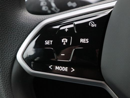 Volkswagen ID.4 Pro 77 kWh 204 Pk Automaat | Adaptive Cruise | LED | CarPlay | Lane Assist | Parkeersensoren | 19... ActivLease financial lease