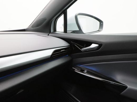 Volkswagen ID.4 Pro 77 kWh 204 Pk Automaat | Adaptive Cruise | LED | CarPlay | Lane Assist | Parkeersensoren | 19... ActivLease financial lease