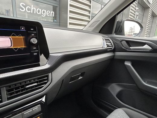 Volkswagen T-Cross Life Edition | 'App-Connect' draadloze smartphone integratie | Achterlichten LED | Afstandscontro... ActivLease financial lease