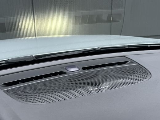 Volvo  XC40 2.0 B4 Plus Dark | Trekhaak | Elektrische stoelen | Stoel en stuurwielverwarming | Adaptieve Crui... ActivLease financial lease