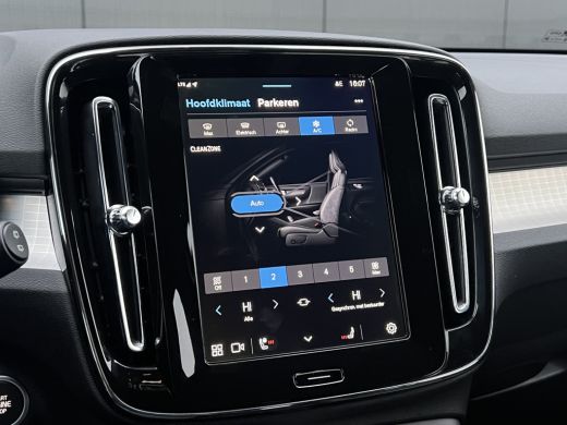 Volvo  XC40 2.0 B4 Plus Dark | Trekhaak | Elektrische stoelen | Stoel en stuurwielverwarming | Adaptieve Crui... ActivLease financial lease