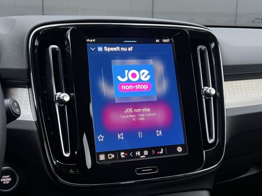 Volvo  XC40 2.0 B4 Plus Dark | Trekhaak | Elektrische stoelen | Stoel en stuurwielverwarming | Adaptieve Crui... ActivLease financial lease