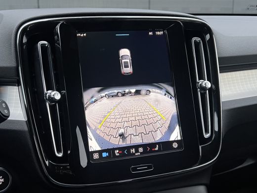 Volvo  XC40 2.0 B4 Plus Dark | Trekhaak | Elektrische stoelen | Stoel en stuurwielverwarming | Adaptieve Crui... ActivLease financial lease