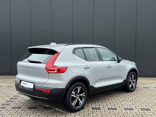 Volvo  XC40 2.0 B4 Plus Dark | Trekhaak | Elektrische stoelen | Stoel en stuurwielverwarming | Adaptieve Crui... ActivLease financial lease