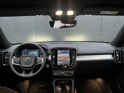 Volvo  XC40 2.0 B4 Plus Dark | Trekhaak | Elektrische stoelen | Stoel en stuurwielverwarming | Adaptieve Crui... ActivLease financial lease